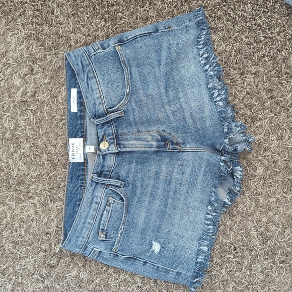 Frame denim Le Cutoff jean shorts size 28 - Picture 1 of 3